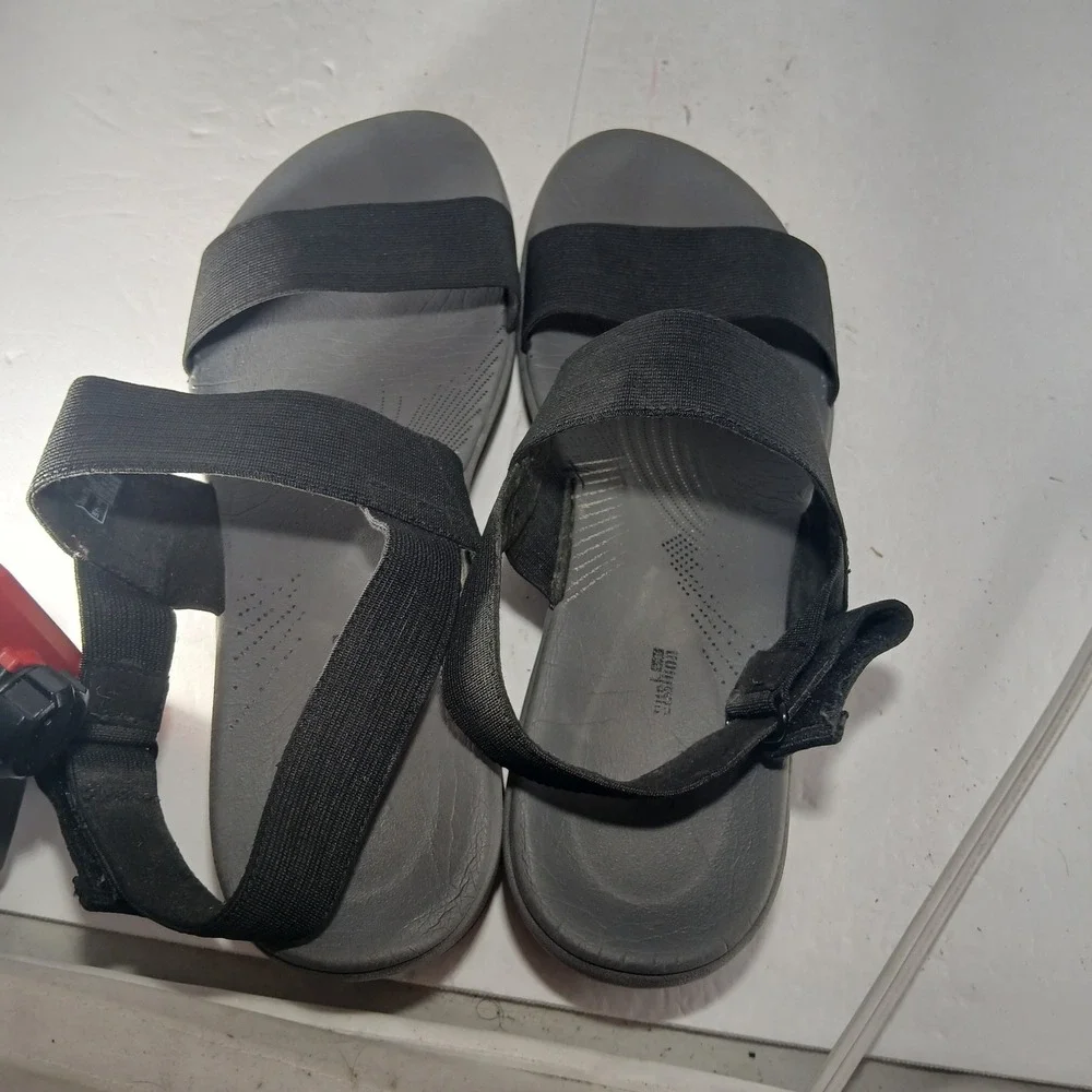 Clarks Cloudstepper Arla Wedge Sandals 9.5 Black Sporty Comfort Strappy Platform